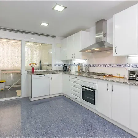 Апартаменти Torremolinos Apartment *